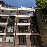 公寓 Casiola - Modern With Sunny Terrace In