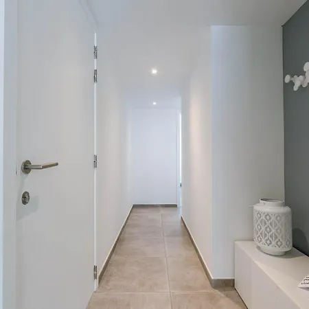 Huswell - Modern With Sunny Terrace In Oostende