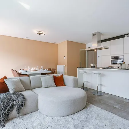 Daire Huswell - Modern With Sunny Terrace In Oostende