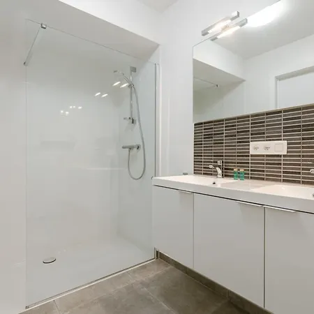 Lejlighed Huswell - Modern With Sunny Terrace In