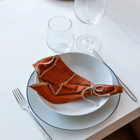 Huswell - Modern With Sunny Terrace In Daire Oostende