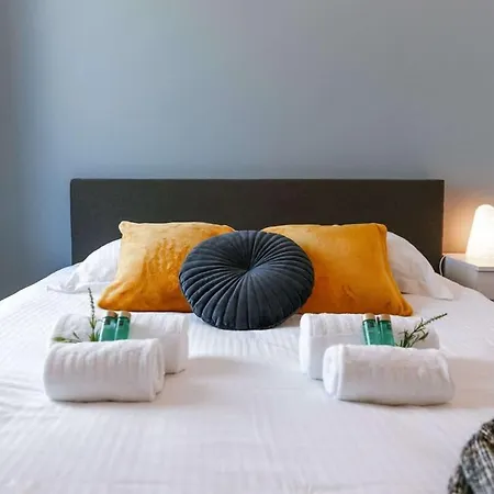 شقة Casiola - Modern With Sunny Terrace In