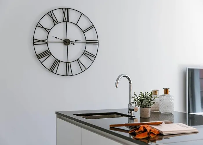 Apartmán Huswell - Modern With Sunny Terrace In *