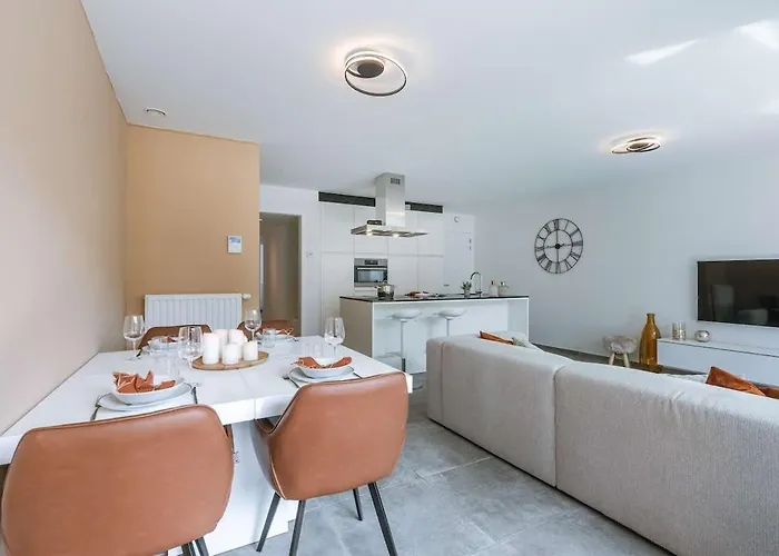 Apartmán Huswell - Modern With Sunny Terrace In *