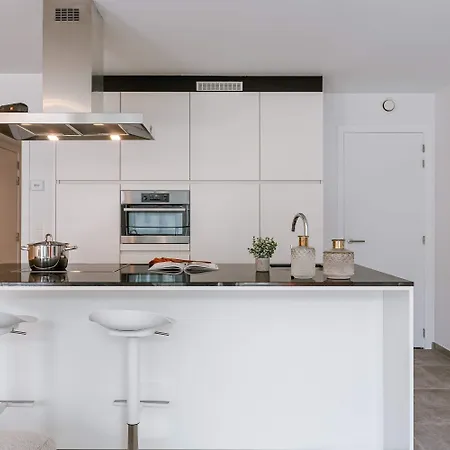 Huswell - Modern With Sunny Terrace In אוסטנדה