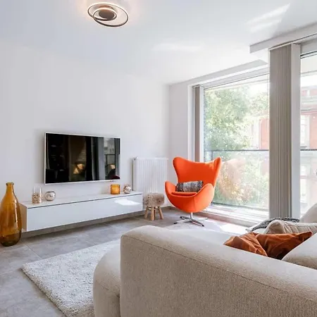 Casiola - Modern With Sunny Terrace In Apartamento *