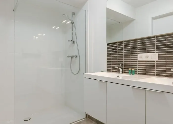 Apartamento Casiola - Modern With Sunny Terrace In