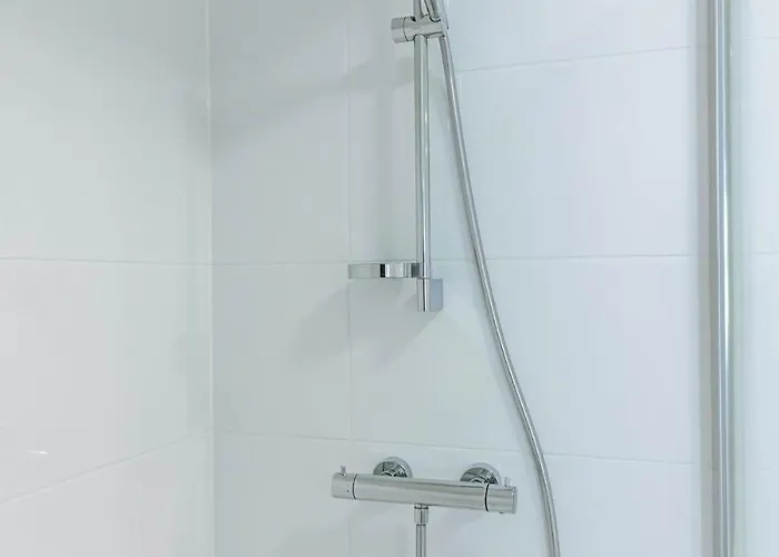 Apartamento Casiola - Modern With Sunny Terrace In *